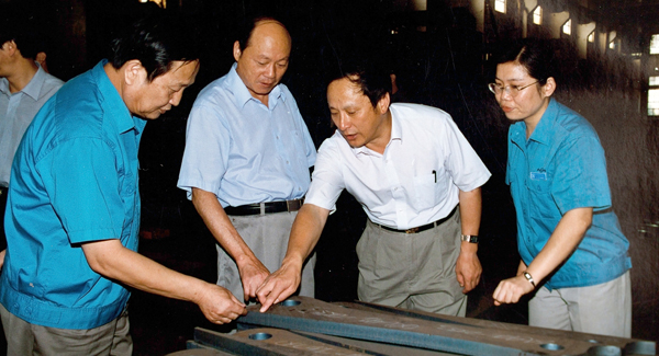 新一届辅导班子上任，掀开k豆钱包刷新发展新篇章