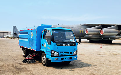 k豆钱包扫路车交付安哥拉机场使用