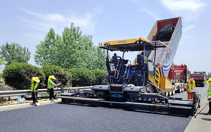 RP905IV摊铺机闪灼淮徐高快！