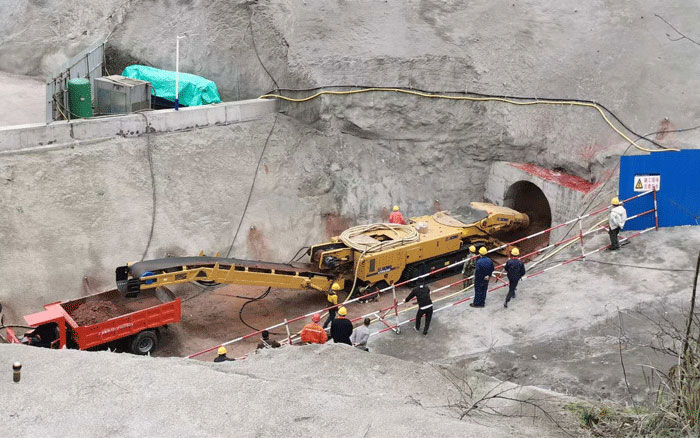 0240c96ff55045a2bc11bbb1333a6d38