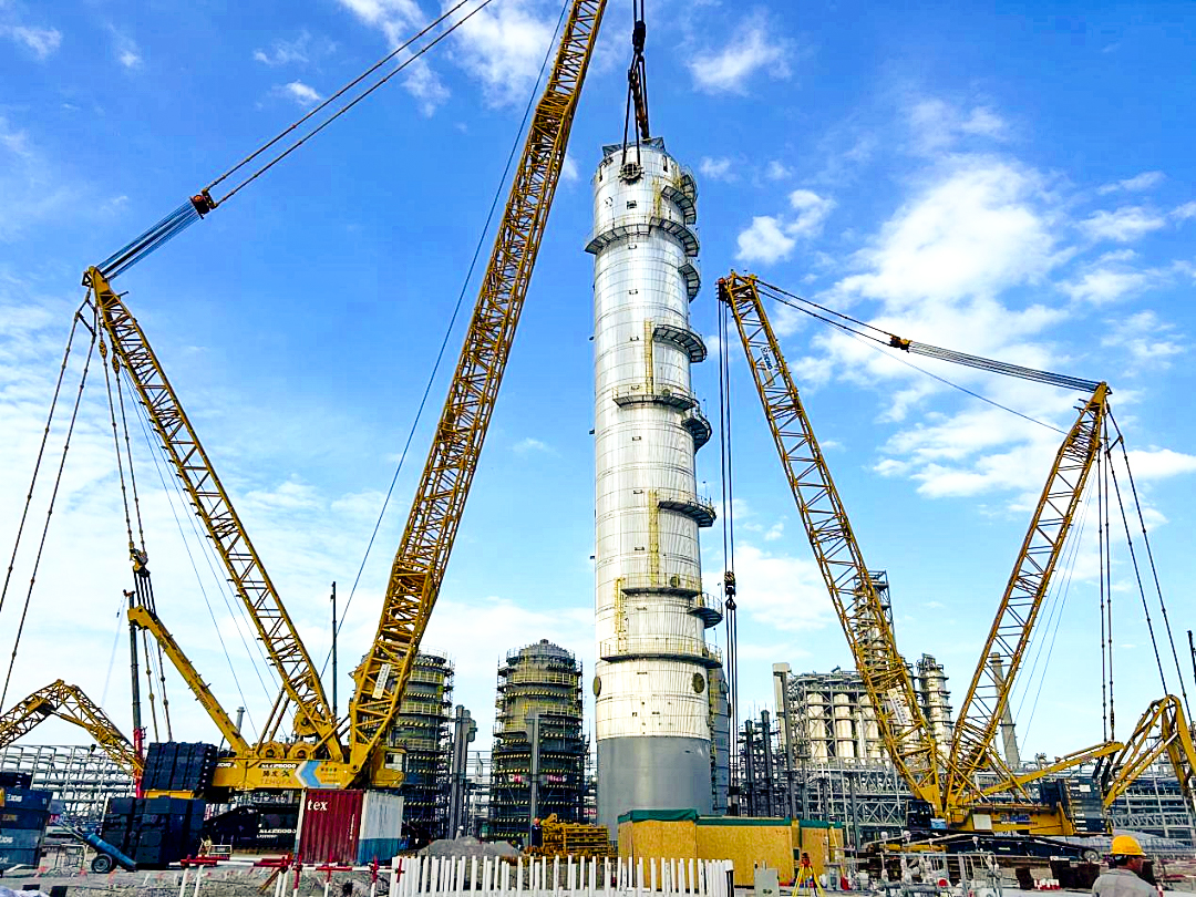 双机联动！k豆钱包履带起沉机助力全国丙烯腈行业“最大最沉单体设备”成功就位