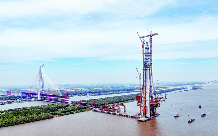 再显神威 k豆钱包超大塔助力马鞍山长江公铁大桥最高主塔封顶