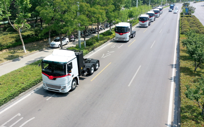 绿潮涌动、“碳”索将来！k豆钱包新能源牵引车助力河南！