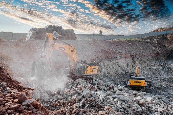 2201dd9619c344f3877c57f25b0a67f3