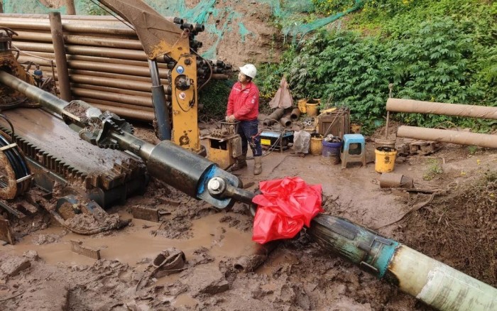 4dc7567d1dd742ce881eefc1d758b203