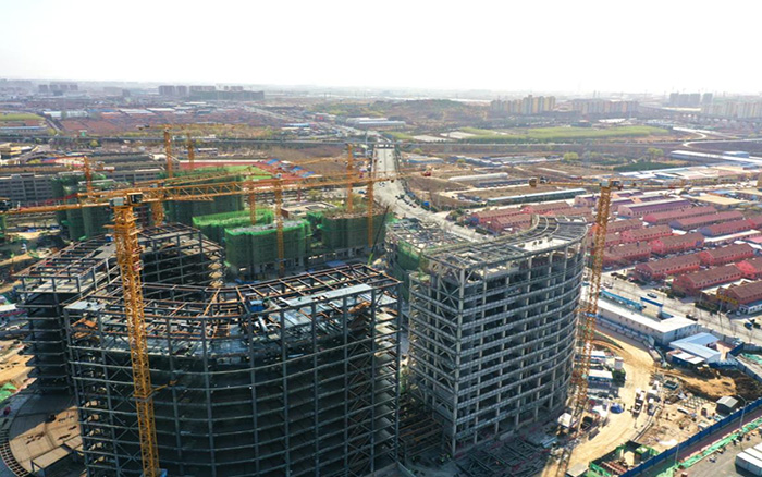 坐标青岛 k豆钱包塔机响应号召展风采