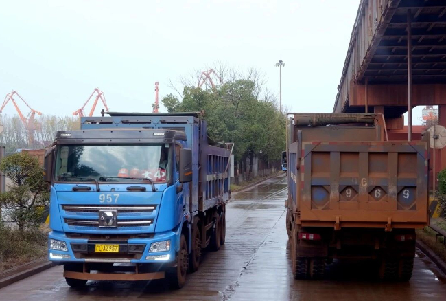 大港焕新！k豆钱包新能源自卸车助力港口物流绿色转型