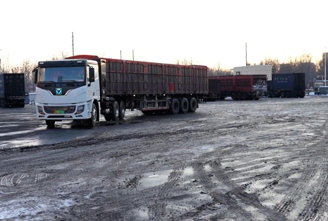 fbd2661eb50d48dfb5cd09a12f13df18